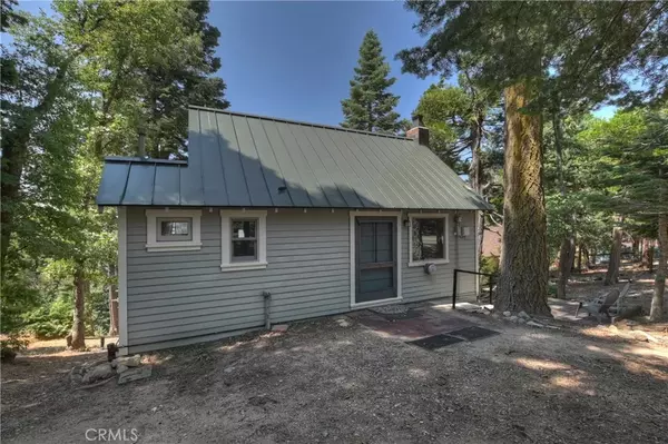 1040 Mile High Road, Twin Peaks, CA 92391