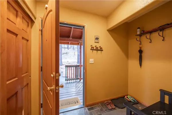 Big Bear City, CA 92314,209 E Aeroplane Boulevard