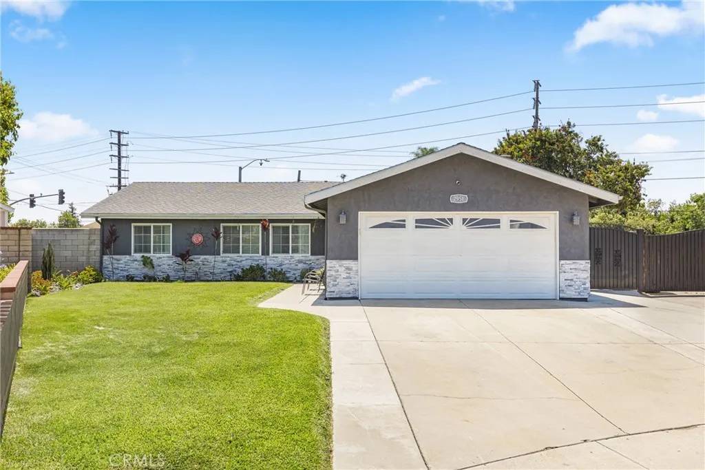 2951 S Plainfield Place, Ontario, CA 91761