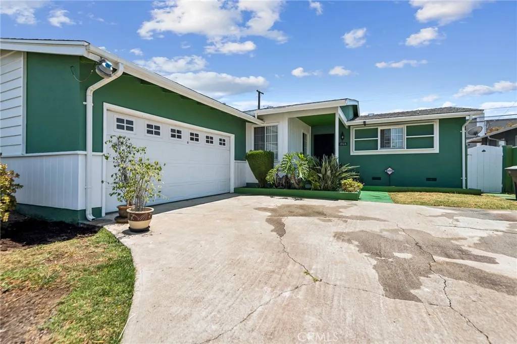 1908 W 134th Place, Gardena, CA 90249