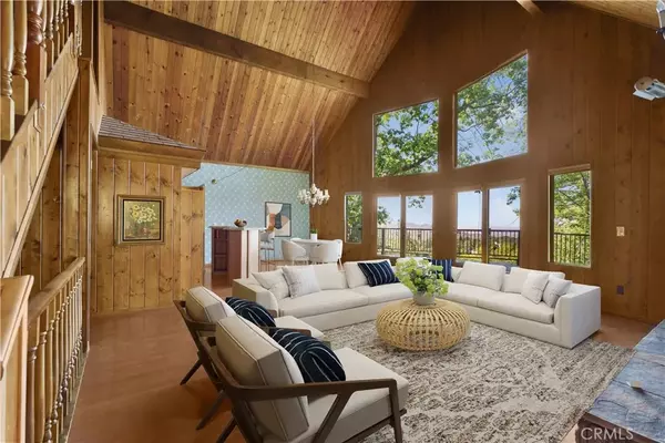 28992 Banff Dr, Lake Arrowhead, CA 92352