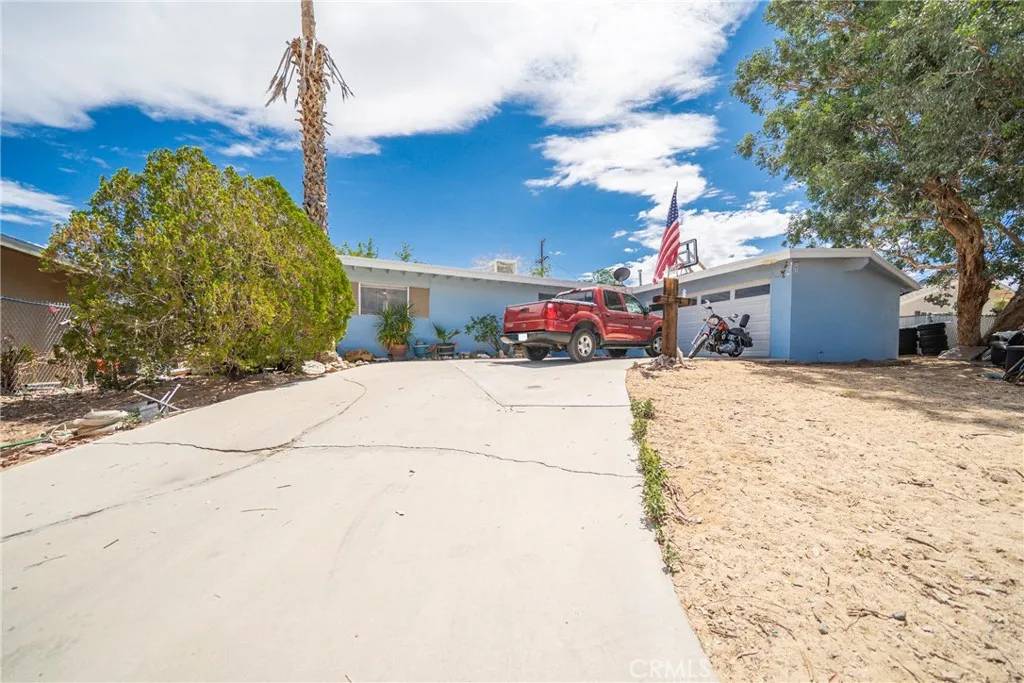 Joshua Tree, CA 92252,61497 Valley View Drive
