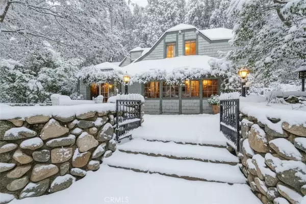 969 Oak Drive, Crestline, CA 92325