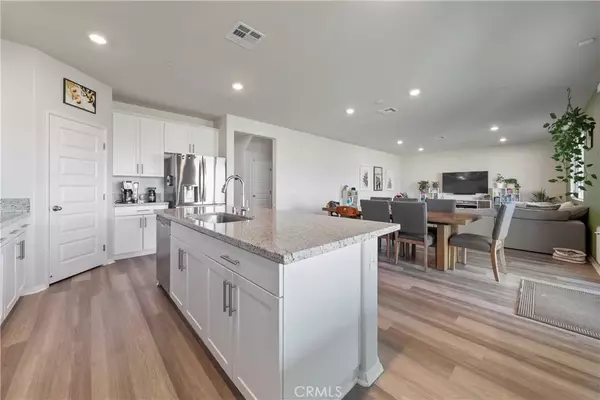 Lake Elsinore, CA 92532,19465 Brush Creek Way