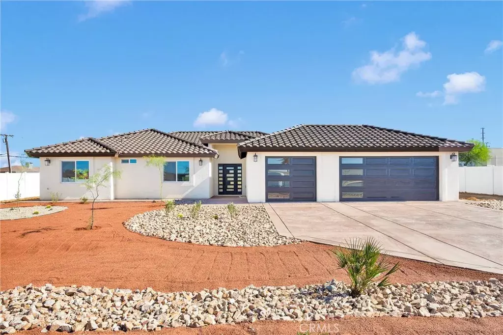 Victorville, CA 92395,15353 Tokay Street