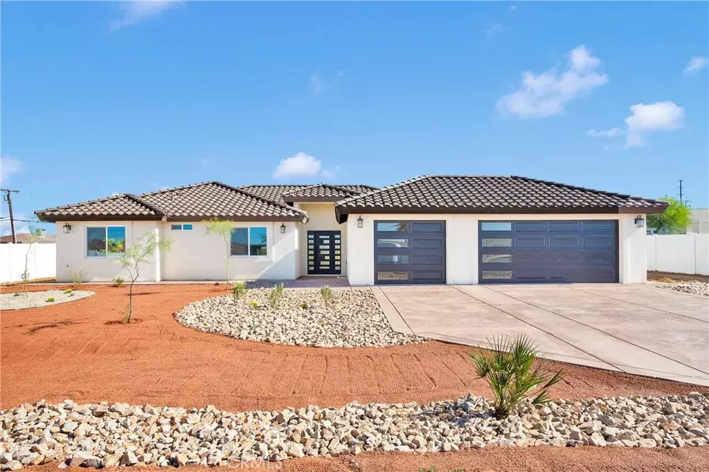 Victorville, CA 92395,15353 Tokay Street