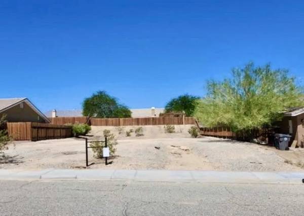 29 Palms, CA 92277,5172 Verenda