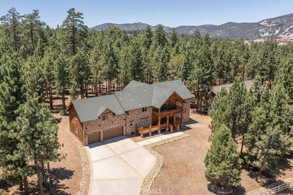 625 Cedar Glen Drive, Big Bear City, CA 92314