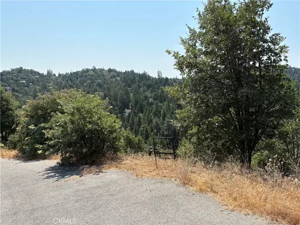 Lake Arrowhead, CA 92352,26805 Inyo