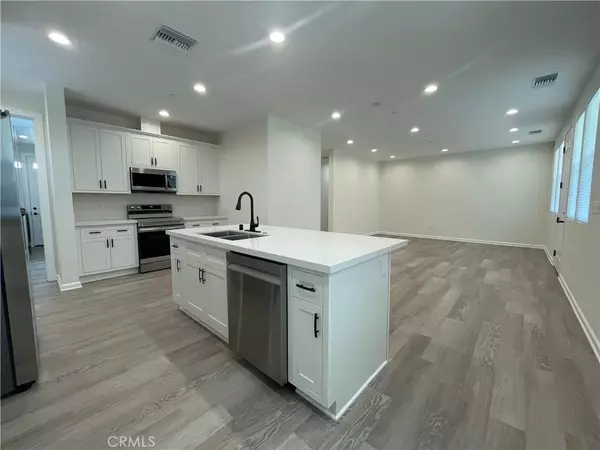 Redlands, CA 92374,27045 Citrus Avenue