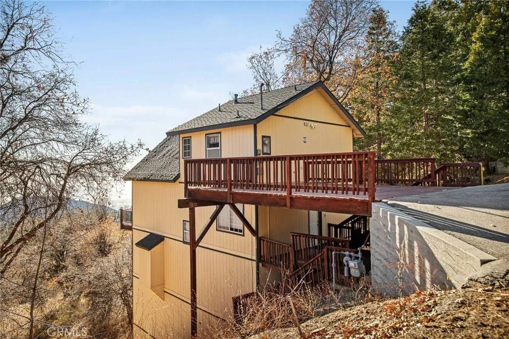Running Springs, CA 92382,2477 Spring Oak Drive