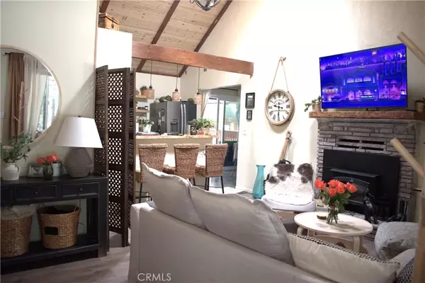 Big Bear Lake, CA 92315,437 Chickadee Drive