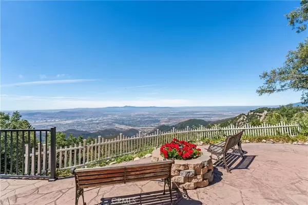 26419 Apache Trail, Rimforest, CA 92378