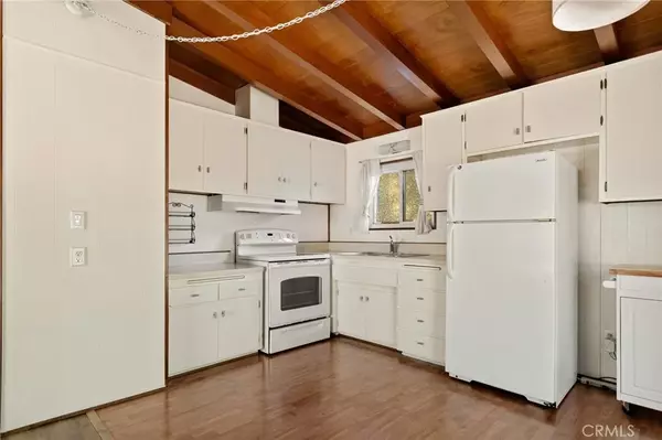 Crestline, CA 92325,24243 Zell Court