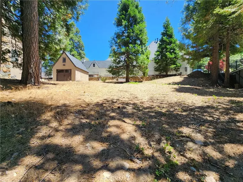0 Hemlock, Lake Arrowhead, CA 92352