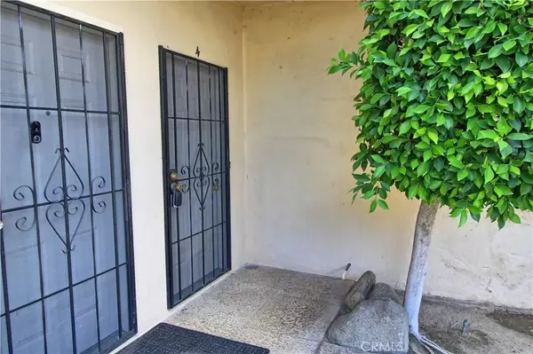 Palm Springs, CA 92264,567 Desert Way #2