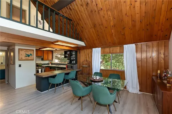 Lake Arrowhead, CA 92352,27230 Peninsula Drive