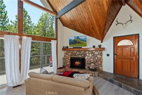 Lake Arrowhead, CA 92352,27230 Peninsula Drive