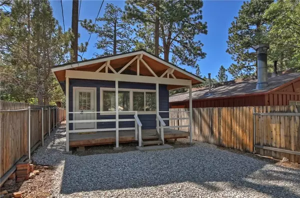 740 Riverside Avenue, Sugarloaf, CA 92386