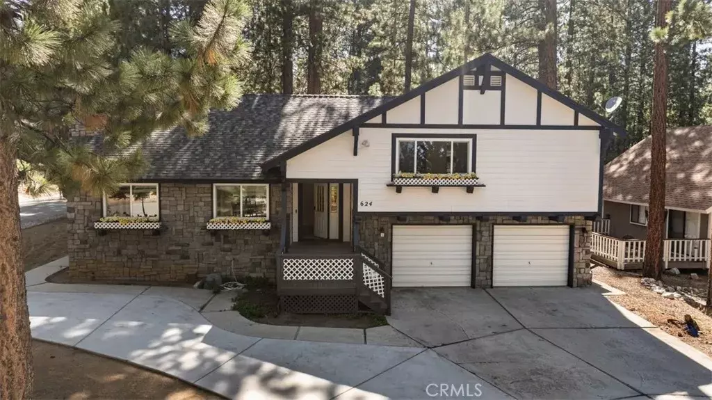 Big Bear Lake, CA 92315,624 Vail Lane