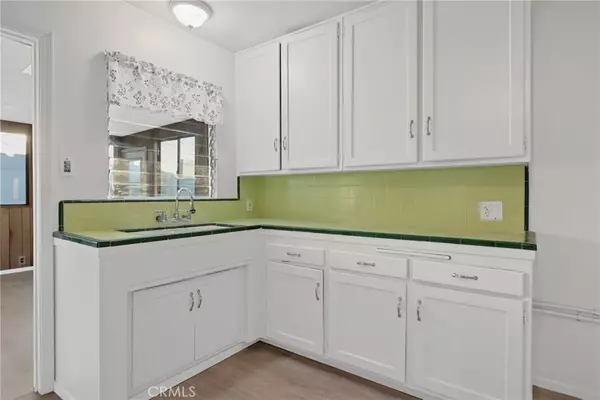 Redlands, CA 92374,843 Carlotta Court