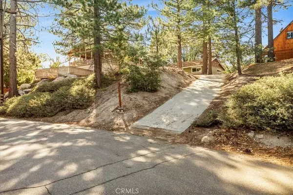 Green Valley Lake, CA 92341,735 Dahlia Drive