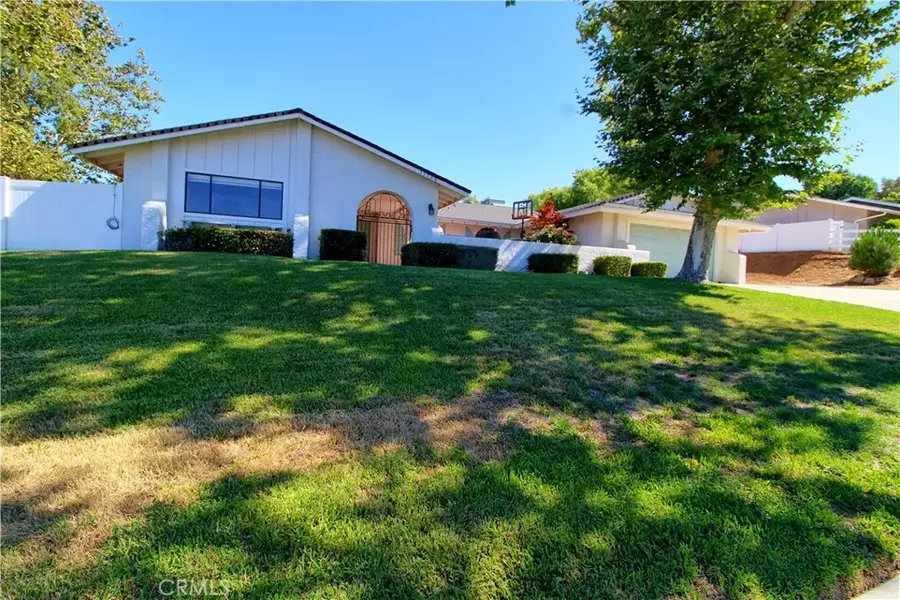 35790 Ramada Lane, Yucaipa, CA 92399