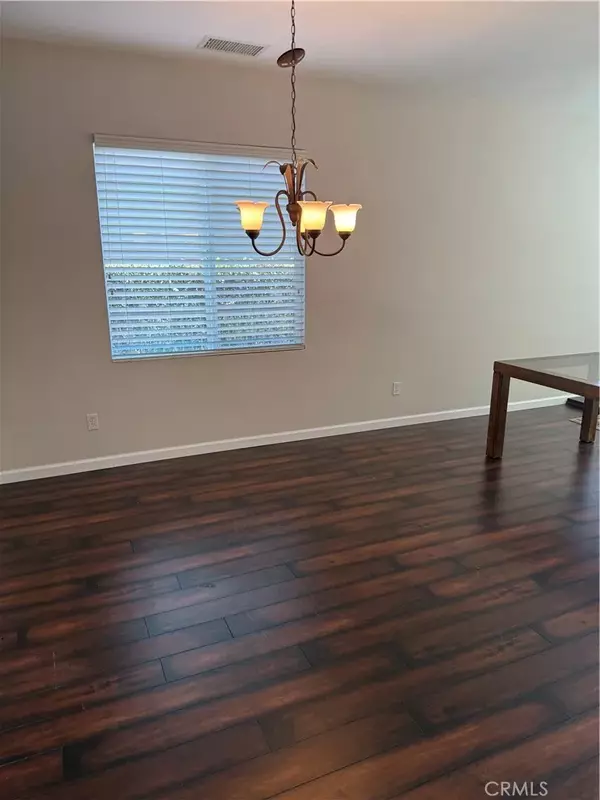 Corona, CA 92883,9123 Deergrass Street