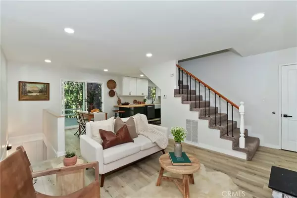 Lake Arrowhead, CA 92352,377 Hillside Road