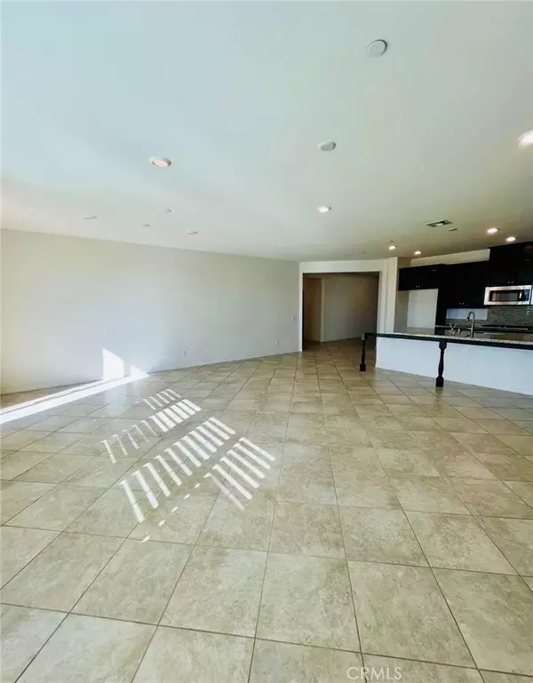 Eastvale, CA 92880,14915 Shoreham Street