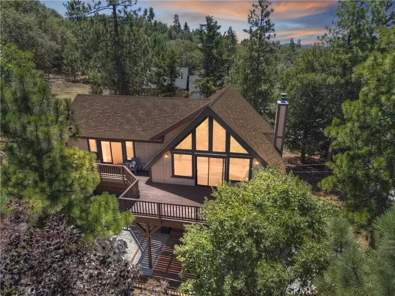 28691 Quebec, Lake Arrowhead, CA 92352
