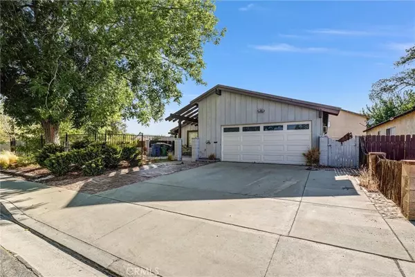 44527 E 12th Street East, Lancaster, CA 93535