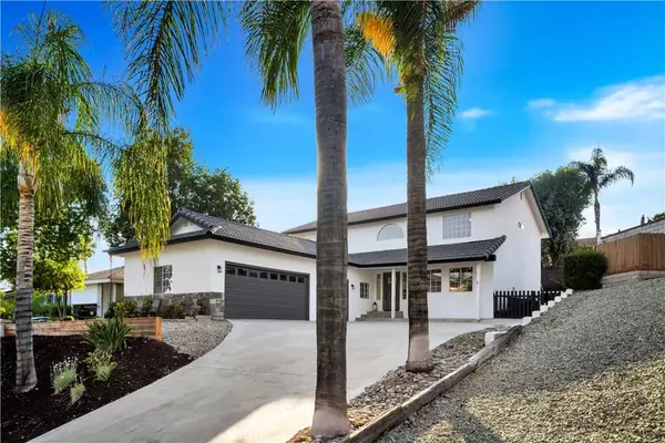 29707 Yellow Gold Drive, Canyon Lake, CA 92587