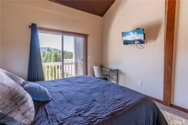 Big Bear Lake, CA 92315,43866 Mendocino Drive