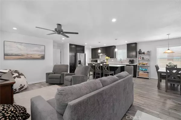 Eastvale, CA 91752,5800 Hamner #86