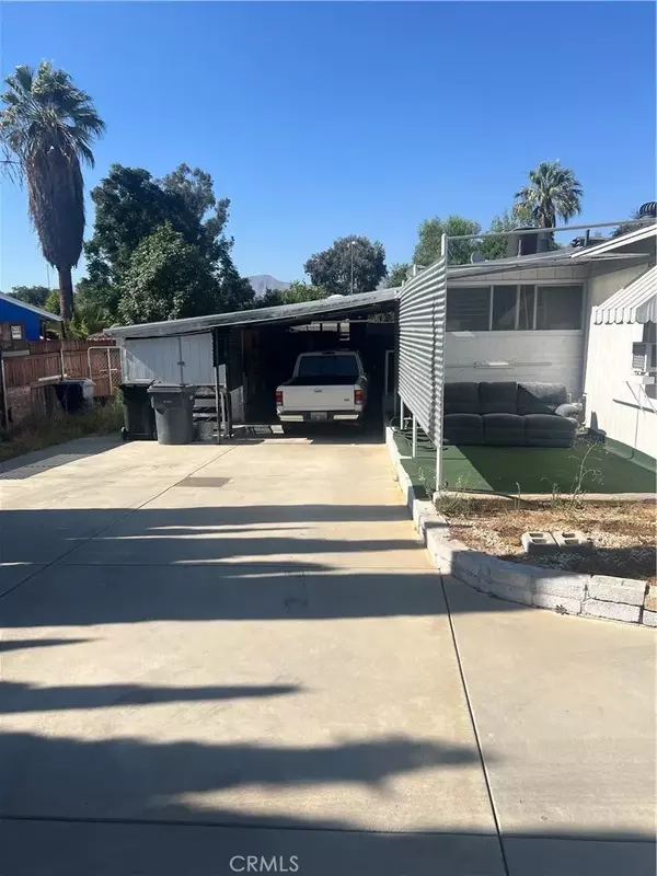 Redlands, CA 92374,139 N Wabash Avenue