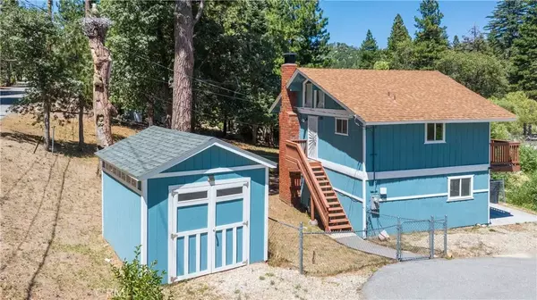 2395 Hunsaker Drive, Running Springs, CA 92382