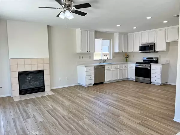 Murrieta, CA 92563,39293 Cayman Court