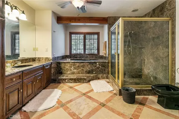 Lake Arrowhead, CA 92352,190 Birchwood