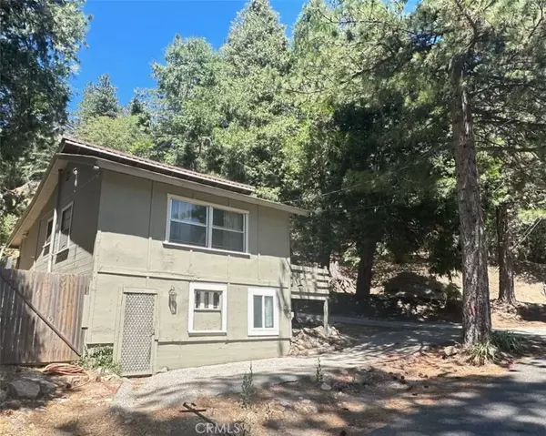 23094 Cedar Way, Crestline, CA 92325