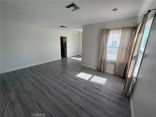 Redlands, CA 92373,10679 Mountain View Avenue