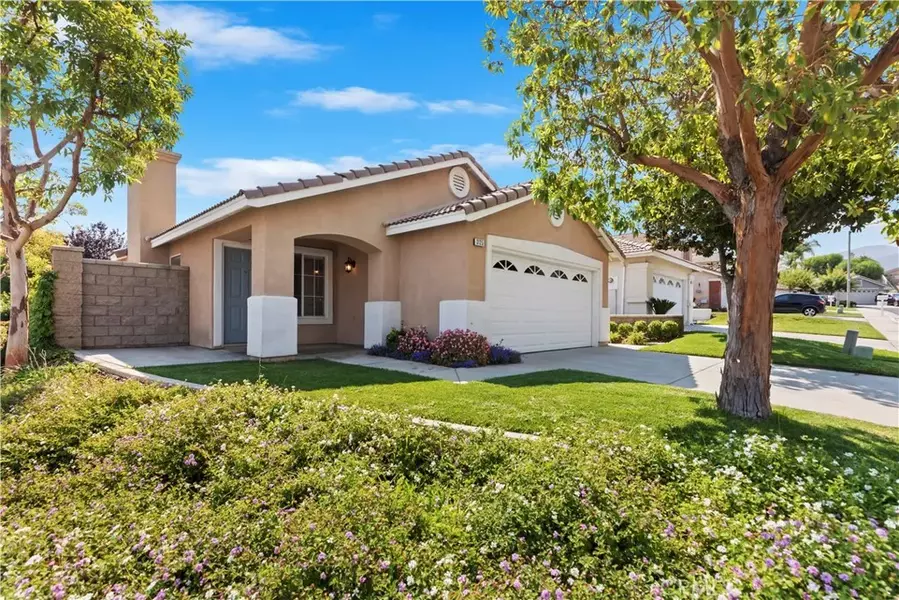 3125 Andaluz Way, Corona, CA 92882