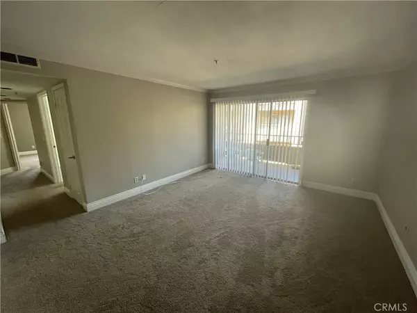 Corona, CA 92879,1020 La Terraza Circle #202