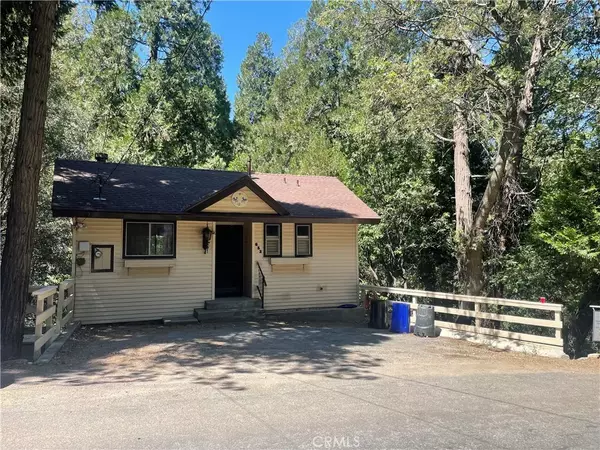 652 Knoll Drive, Crestline, CA 92325