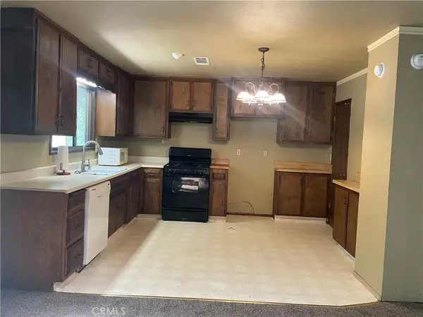 Crestline, CA 92325,652 Knoll Drive