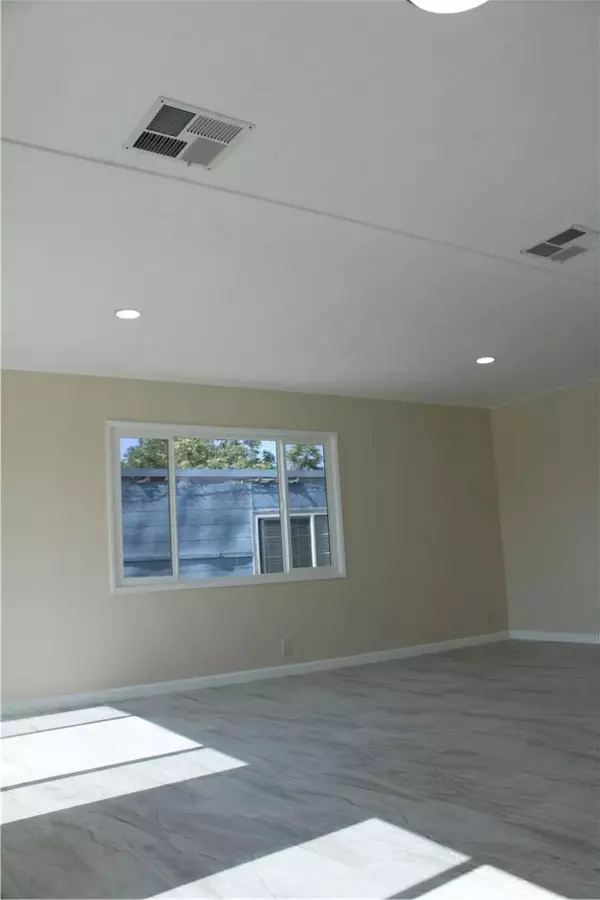 San Bernardino, CA 92407,2250 DARBY #48