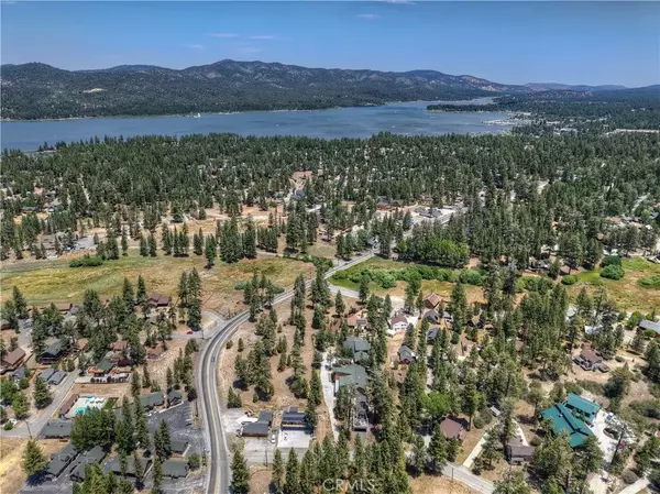 Big Bear Lake, CA 92315,39779 Big Bear