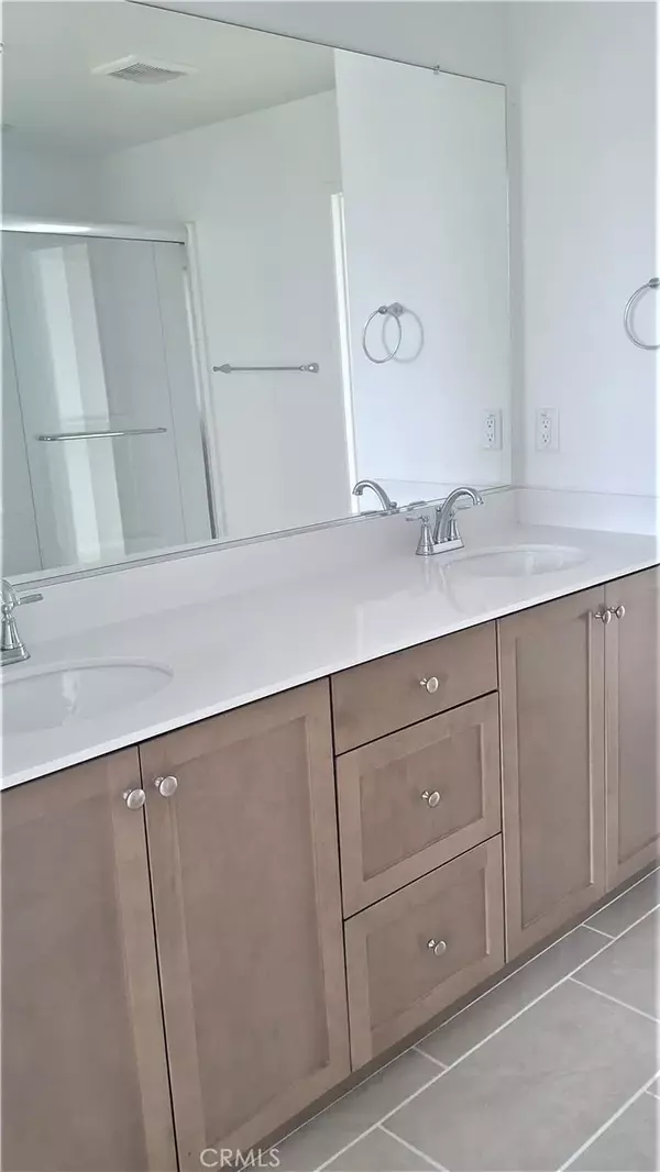 Hemet, CA 92543,328 Planter Court