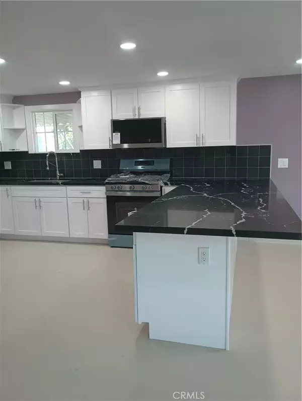 Rialto, CA 92376,350 S Willow #134