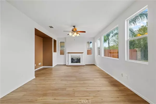 Winchester, CA 92596,32372 Safflower